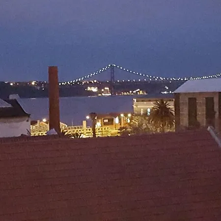 Apartment A Terrace On A Topfloor With A View Lisbon