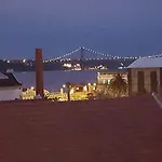 Διαμέρισμα A Terrace On A Topfloor With A View Lisboa