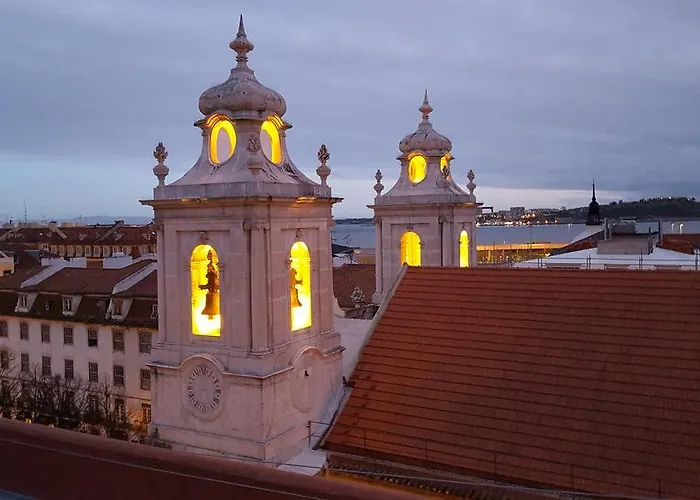 A Terrace On A Topfloor With A View Апартаменты Лиссабон